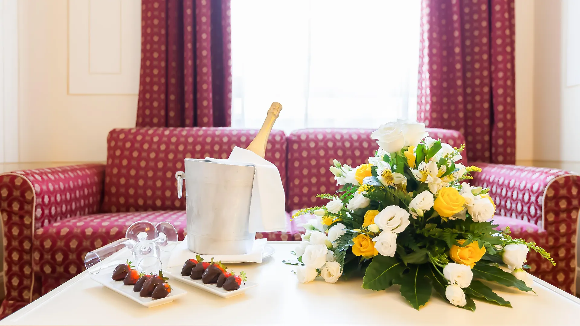 Hotel Radisson Blu Ghr Rzym 4*,  Włochy
