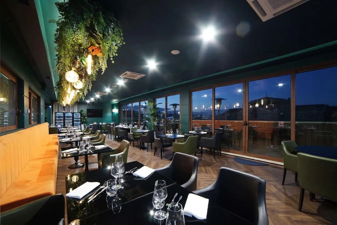 Hotel Radisson Blu Ghr Rzym 4*,