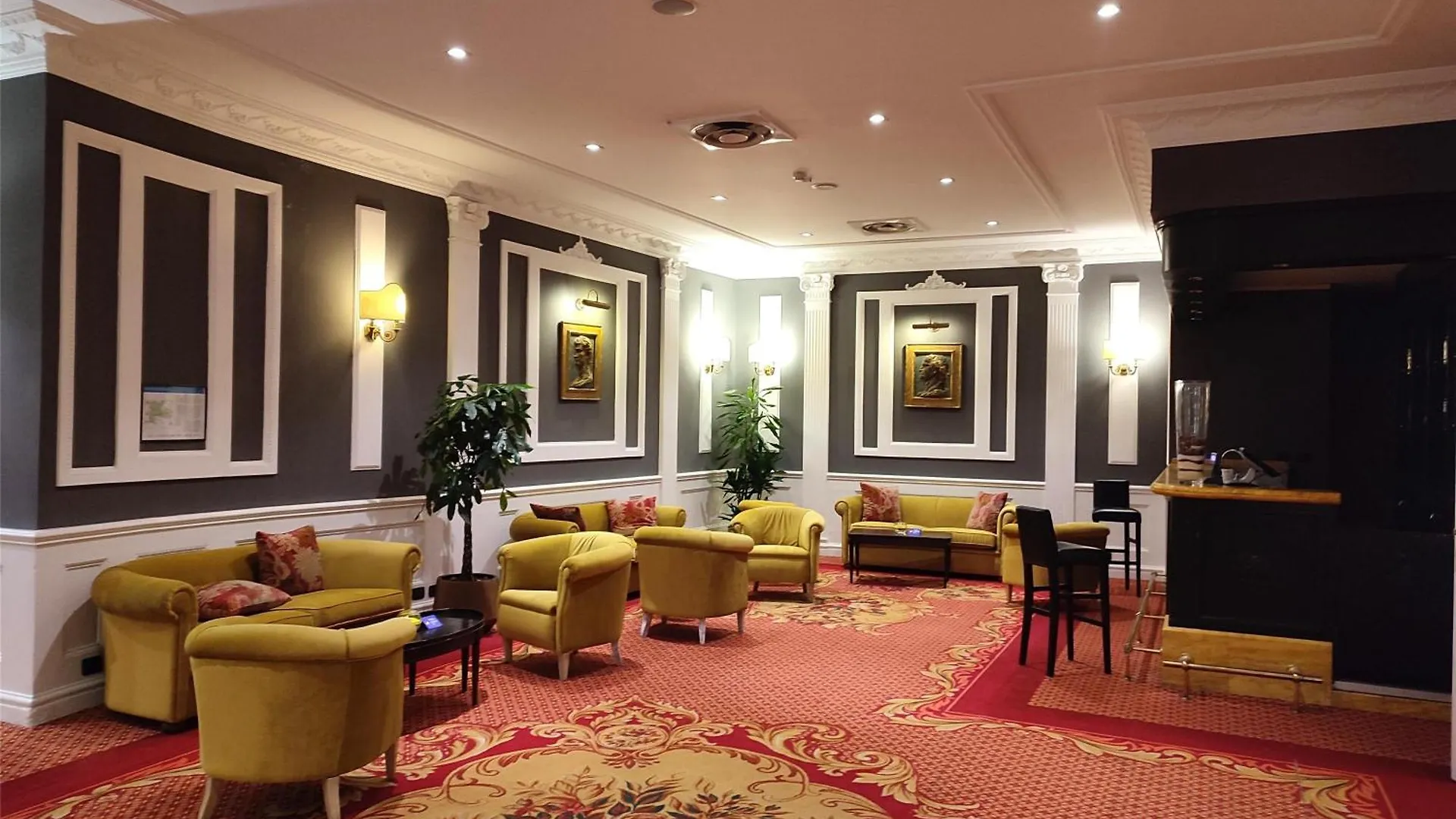 Hotel Radisson Blu Ghr Rzym 4*,