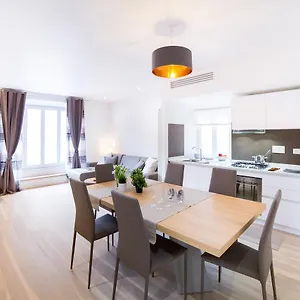Rent In Rome Valentino's luxury Apartment Roma