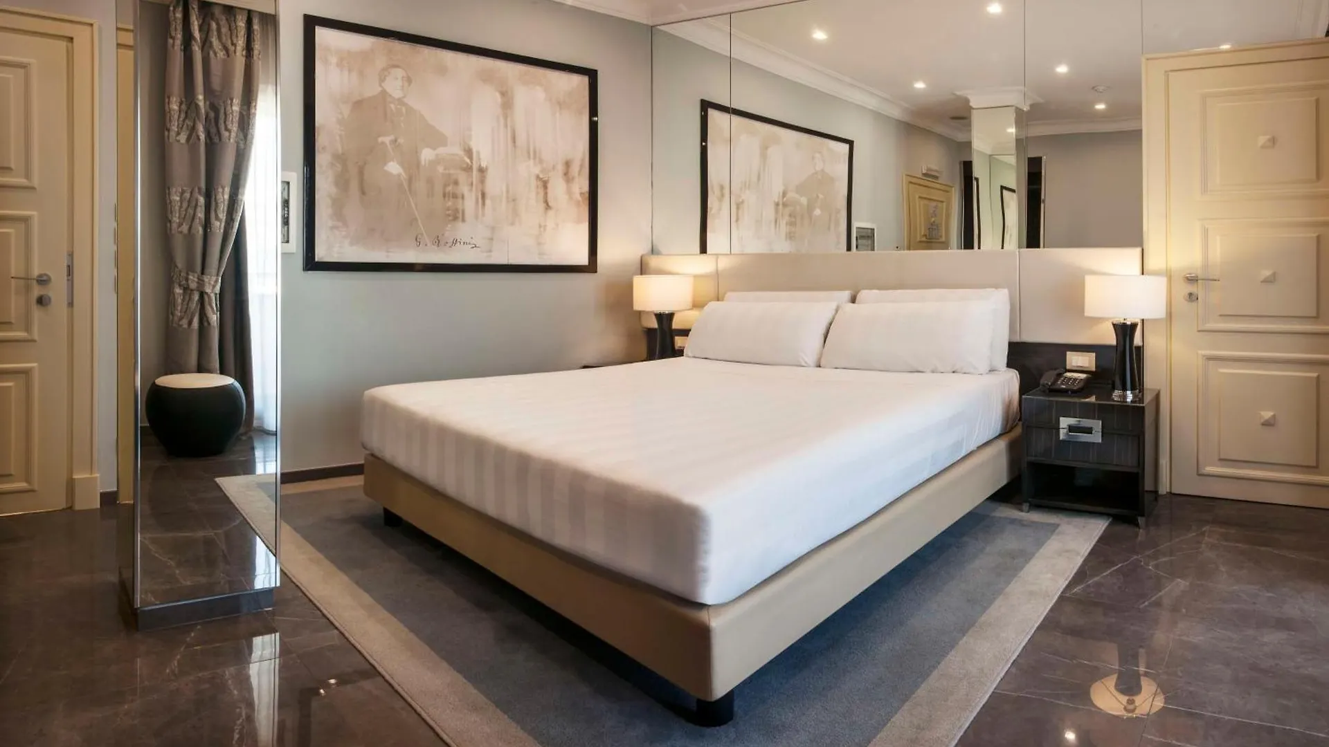 ****  Отель Radisson Blu Ghr Рим Италия