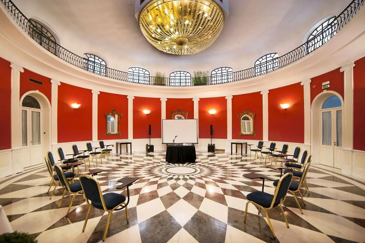 Radisson Blu Ghr Rome Hotel 4*,
